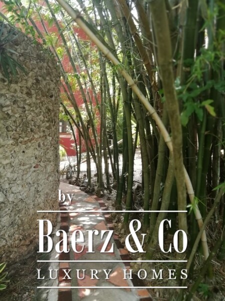 photo 24 Street 18 x 33 Izamal 