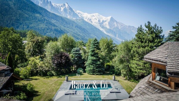 photo 10 Prestigious 7-room chalet - Unobstructed views of Mont-Blanc