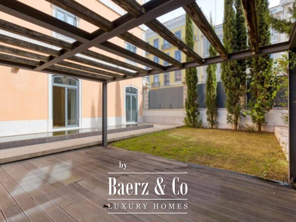 photo 8 Luxury 2 bedroom with 140sqm garden and garage in Lisbon
