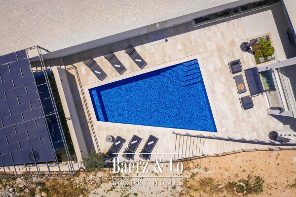photo 3 Brač, Supetar, luxury villa in an attractive location