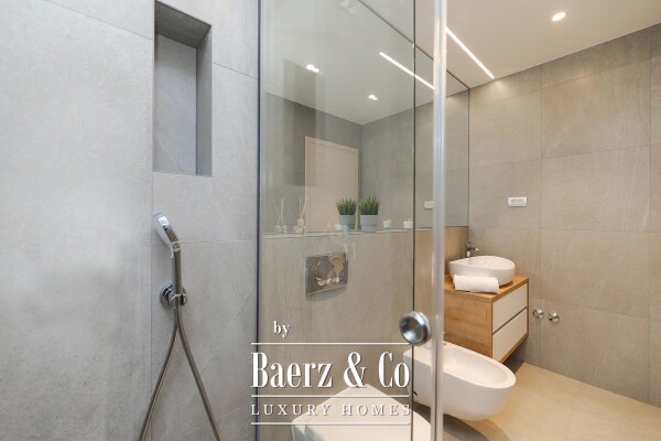 photo 14 Brač, Supetar, luxury villa in an attractive location